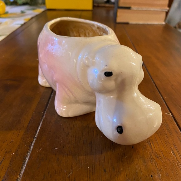 Vintage pink white hippo 🦛 planter hippopotamus